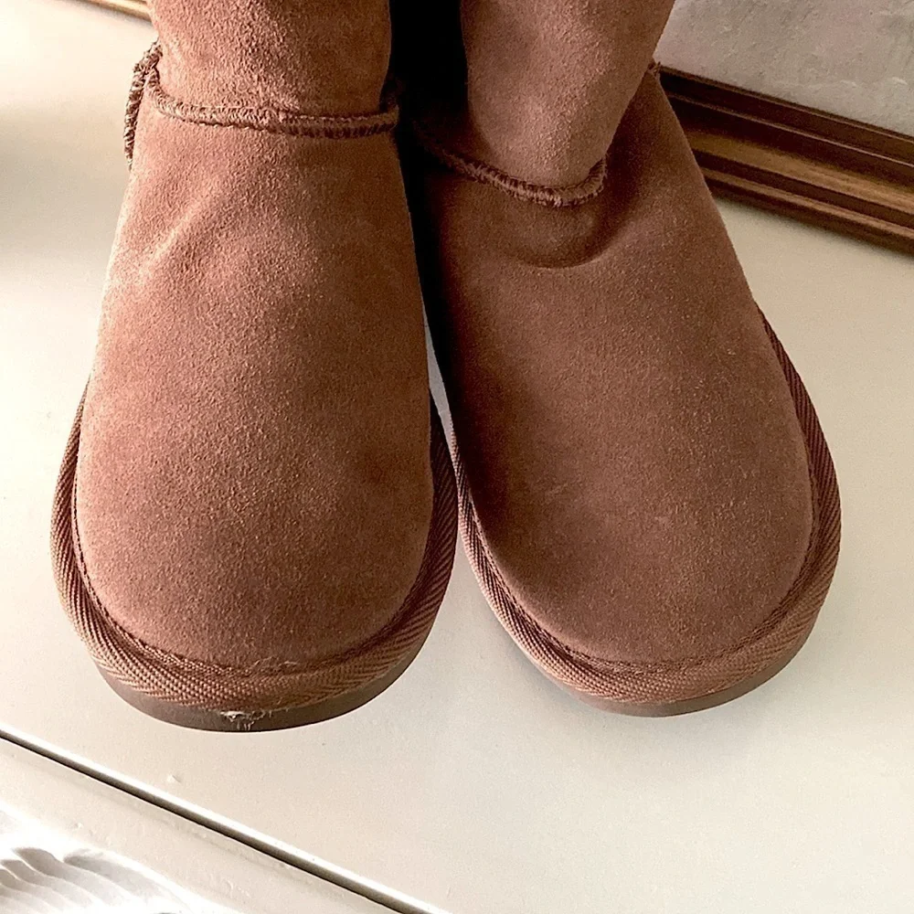 Emu Wool Tan Brown Winter Snow Boots with Buckle Accents Casual Size 6